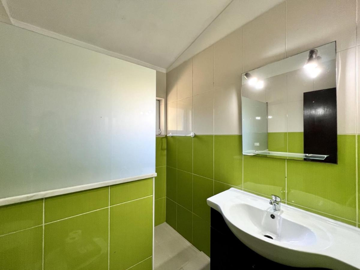 Armacao De Pera Twins 3 With Pool By Homing Apartamento Exterior foto