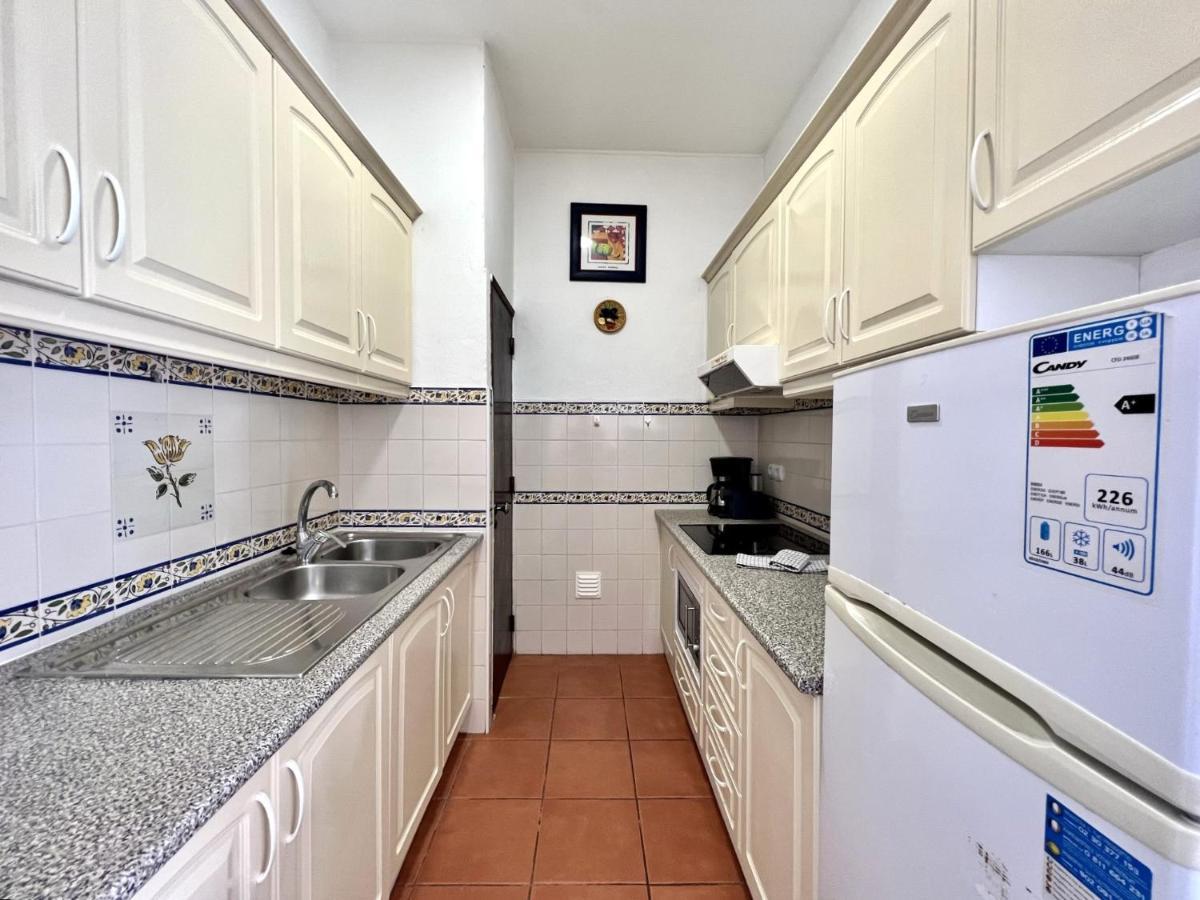 Armacao De Pera Twins 3 With Pool By Homing Apartamento Exterior foto
